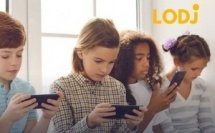 مجلس الشيوخ الفرنسي يصادق على مشروع قانون لتقييد استخدام مواقع التواصل لمن هم دون 15 سنة