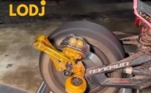 الشرطة السويسرية تحجز سكوتر معدل كان يسير بسرعة 110 كلم/س