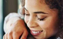 عالم نفسي يكشف السمة الأولى التي تمنح الرجال “أفضلية غير عادلة” في الحب