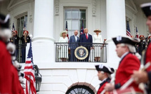 الملك تشارلز يمازح ترامب في البيت الأبيض: “لولانا لكنتم تتحدثون الفرنسية”