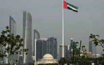 الإمارات تتوعد بالرد وتحمّل إيران مسؤولية هجمات صاروخية على أراضيها