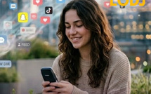 مفاجأة من جيل "زد": عودة إلى الهواتف البسيطة هرباً من الضجيج الرقمي